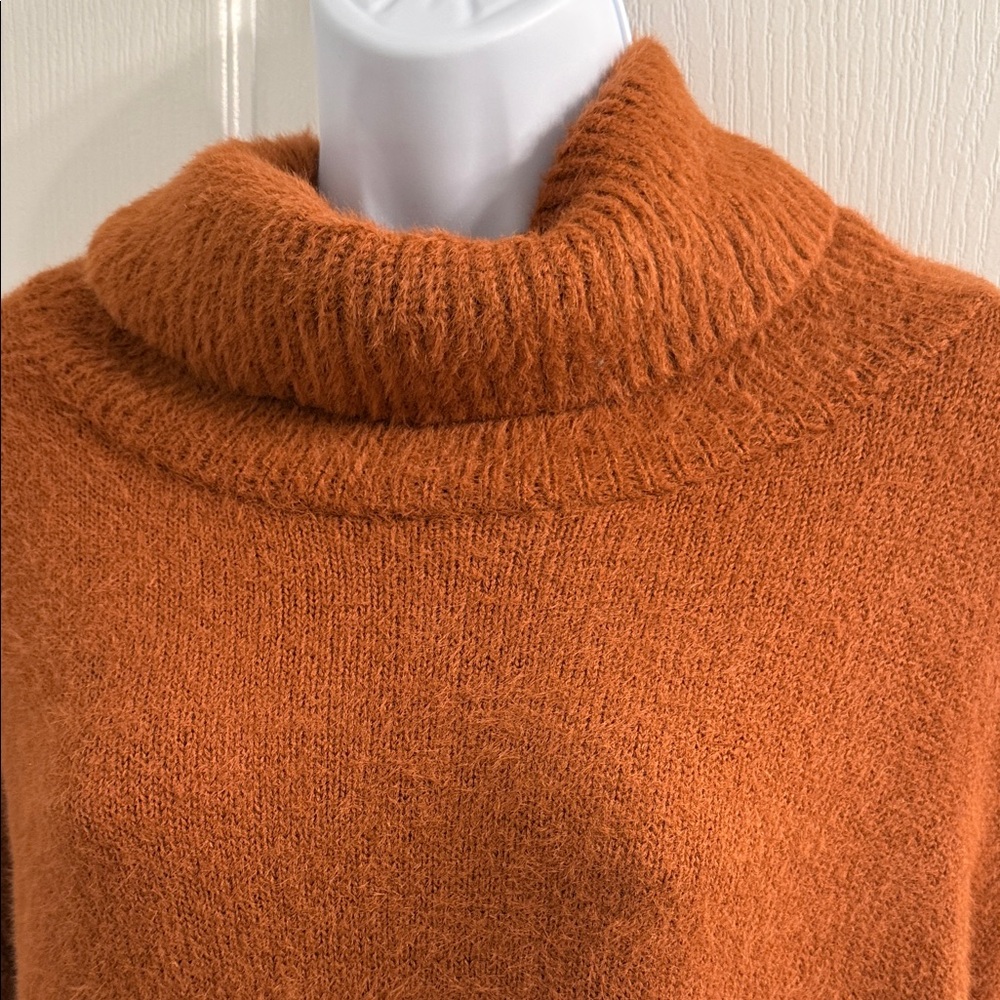 Cozy Brown Turtleneck Sweater - Picture 4 of 7